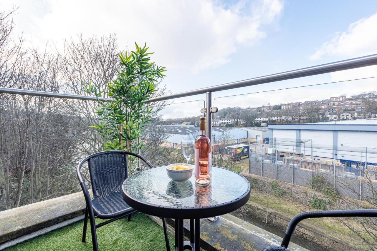 Riverside Balcony Apartment With Parking Just Minutes To Saltaire שיפלי מראה חיצוני תמונה