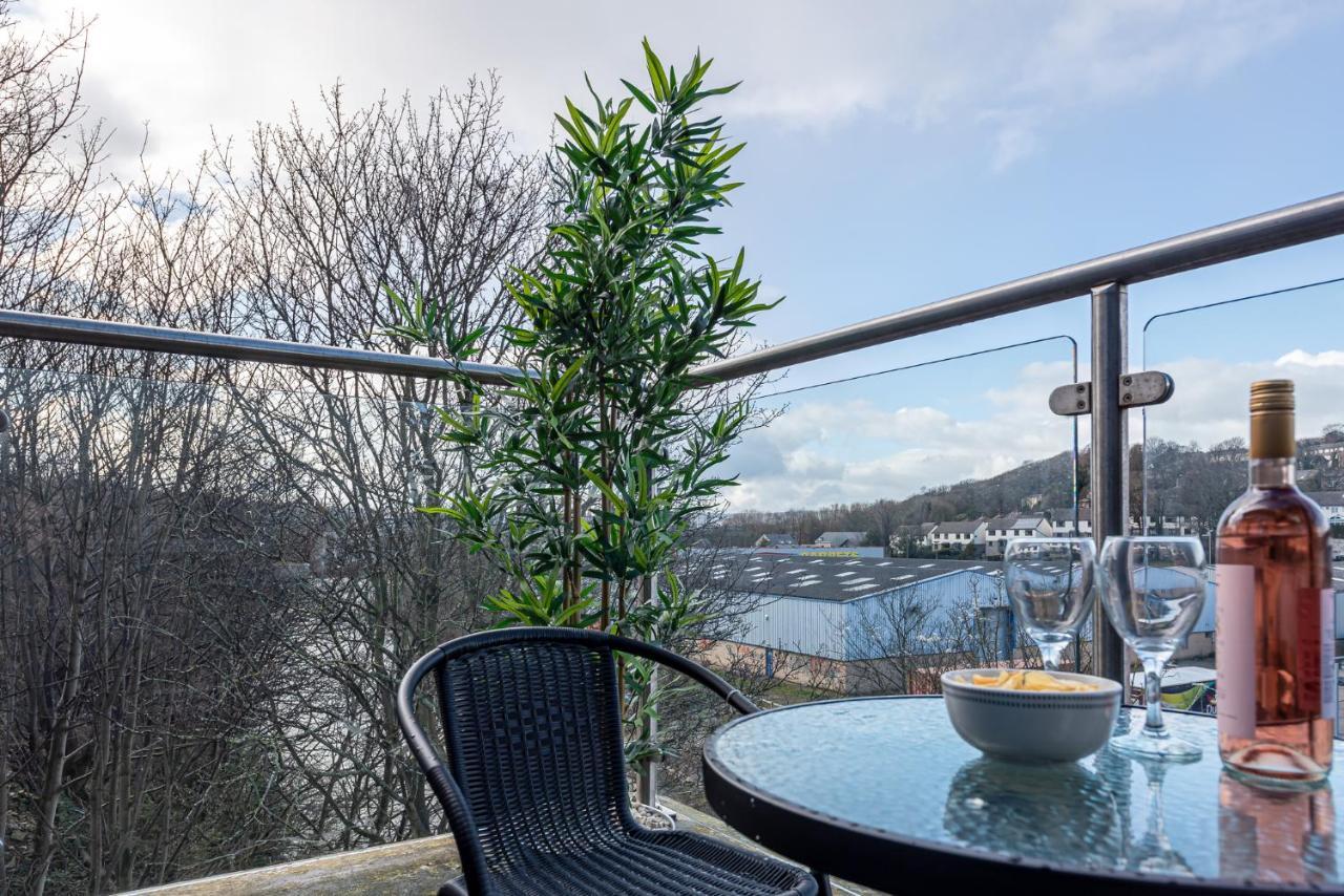 Riverside Balcony Apartment With Parking Just Minutes To Saltaire שיפלי מראה חיצוני תמונה