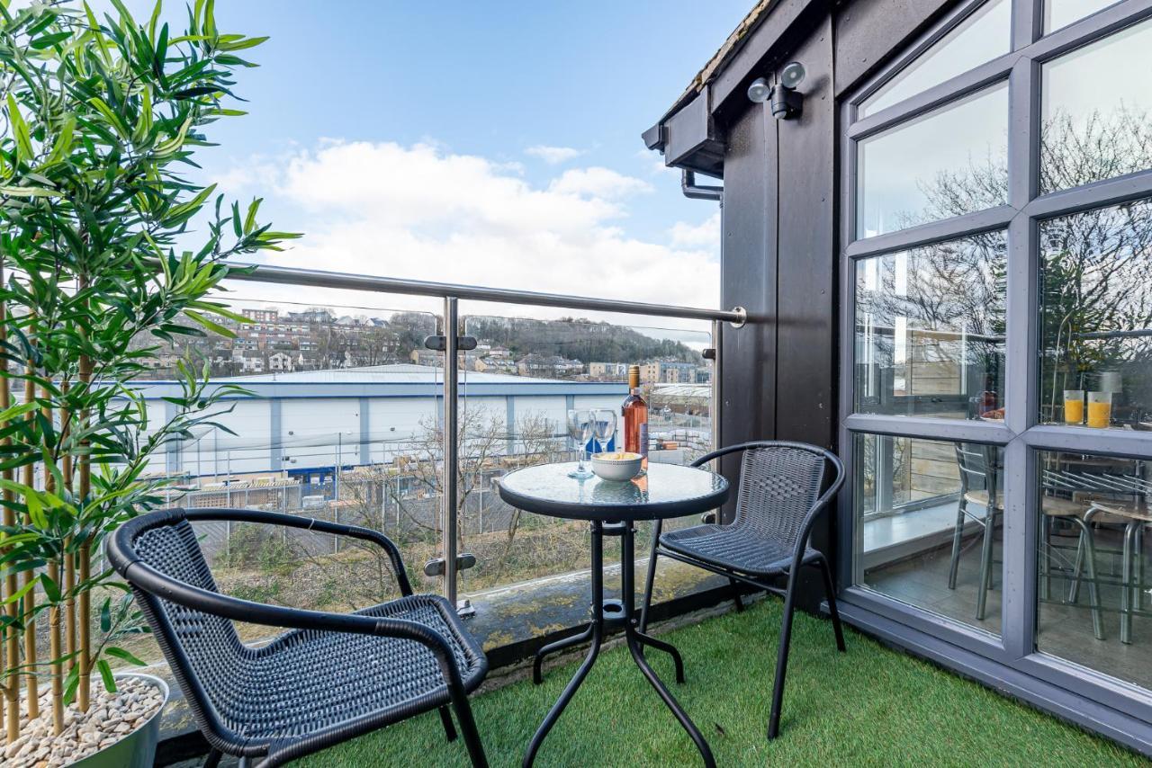 Riverside Balcony Apartment With Parking Just Minutes To Saltaire שיפלי מראה חיצוני תמונה